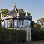 Montacute Pavilion And Gardens