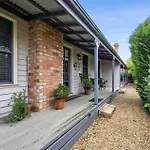 Circa Red London Daylesford