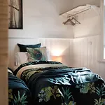 Wayward Cottage