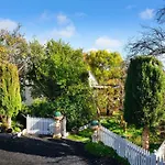 Double Nut Chalets, Daylesford