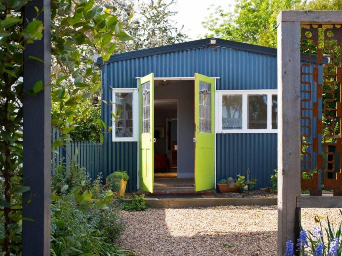 Holiday home The Blue Barn *