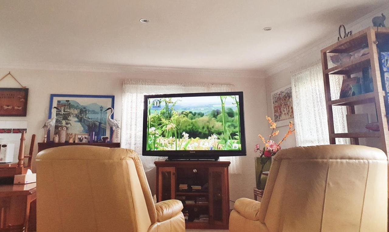 A Very Quiet Abelia Botanical 10 Min Walk Town Holiday home Daylesford