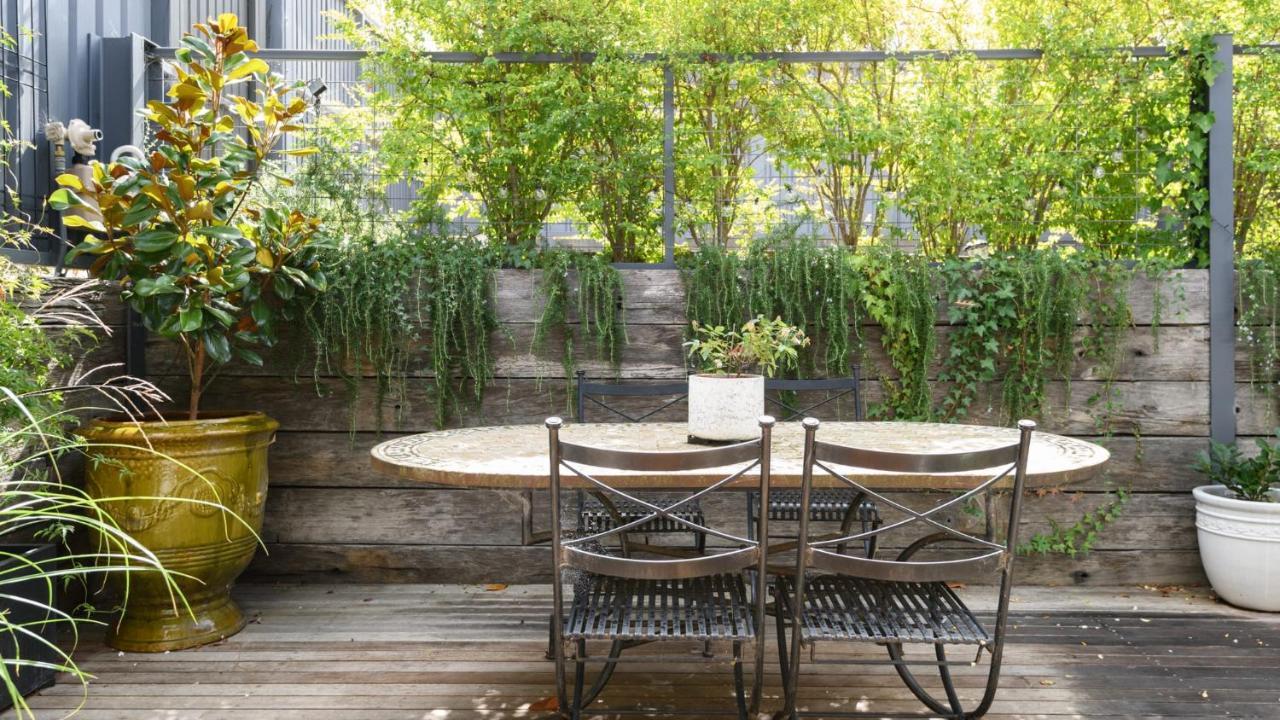 Newman House * Daylesford