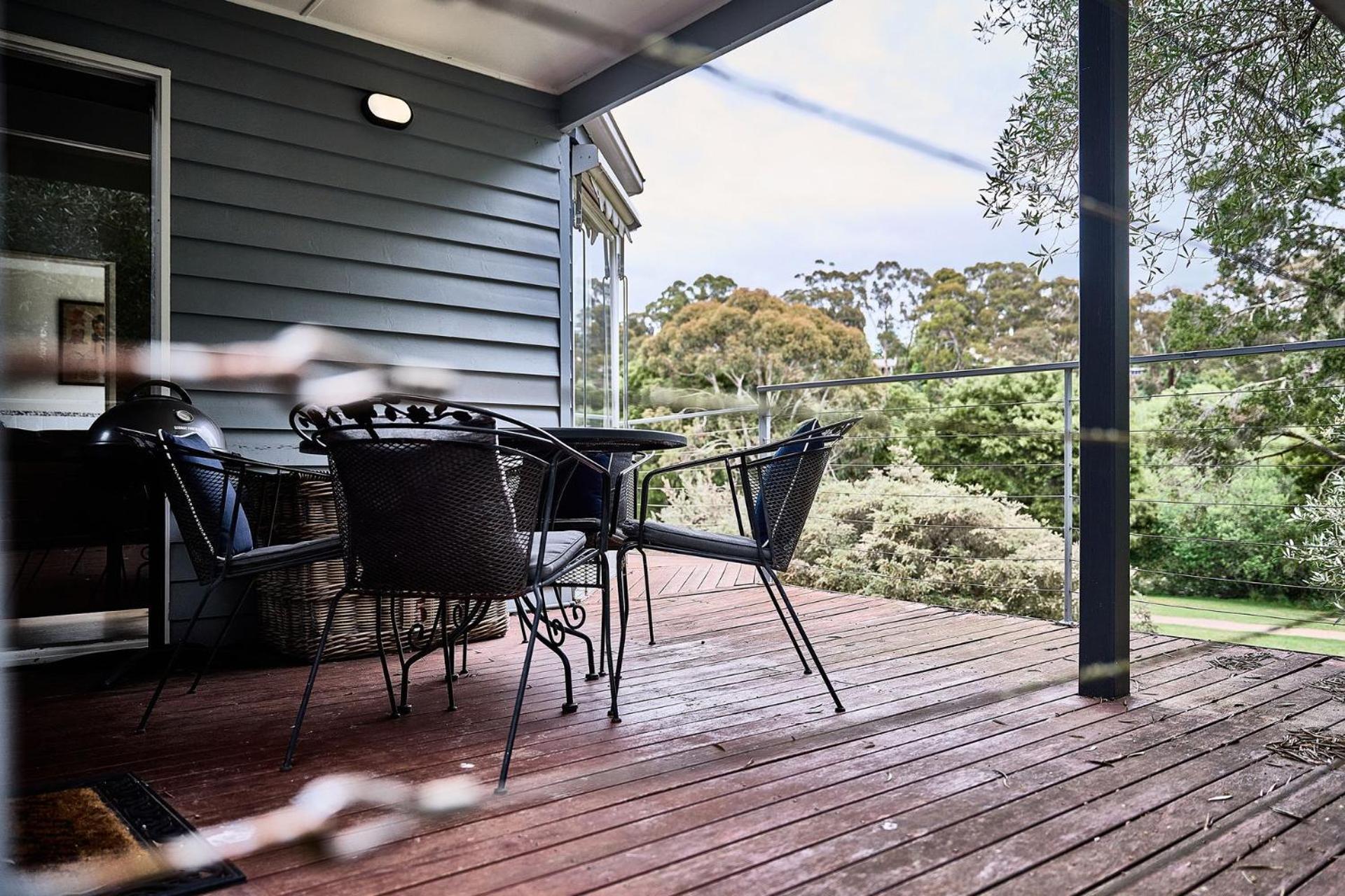 Holiday home Boatshed By Istana - Green Door