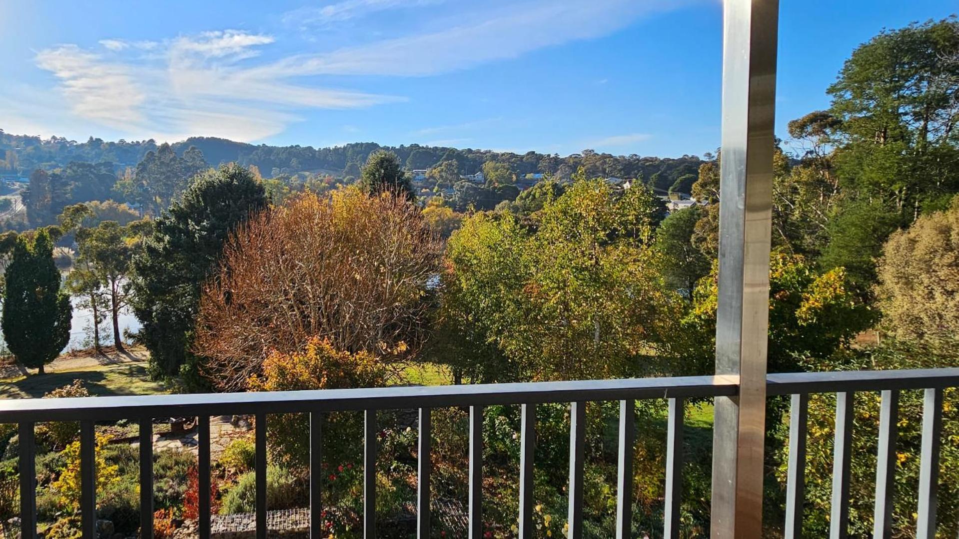 Apartment Balconies Lakeside On