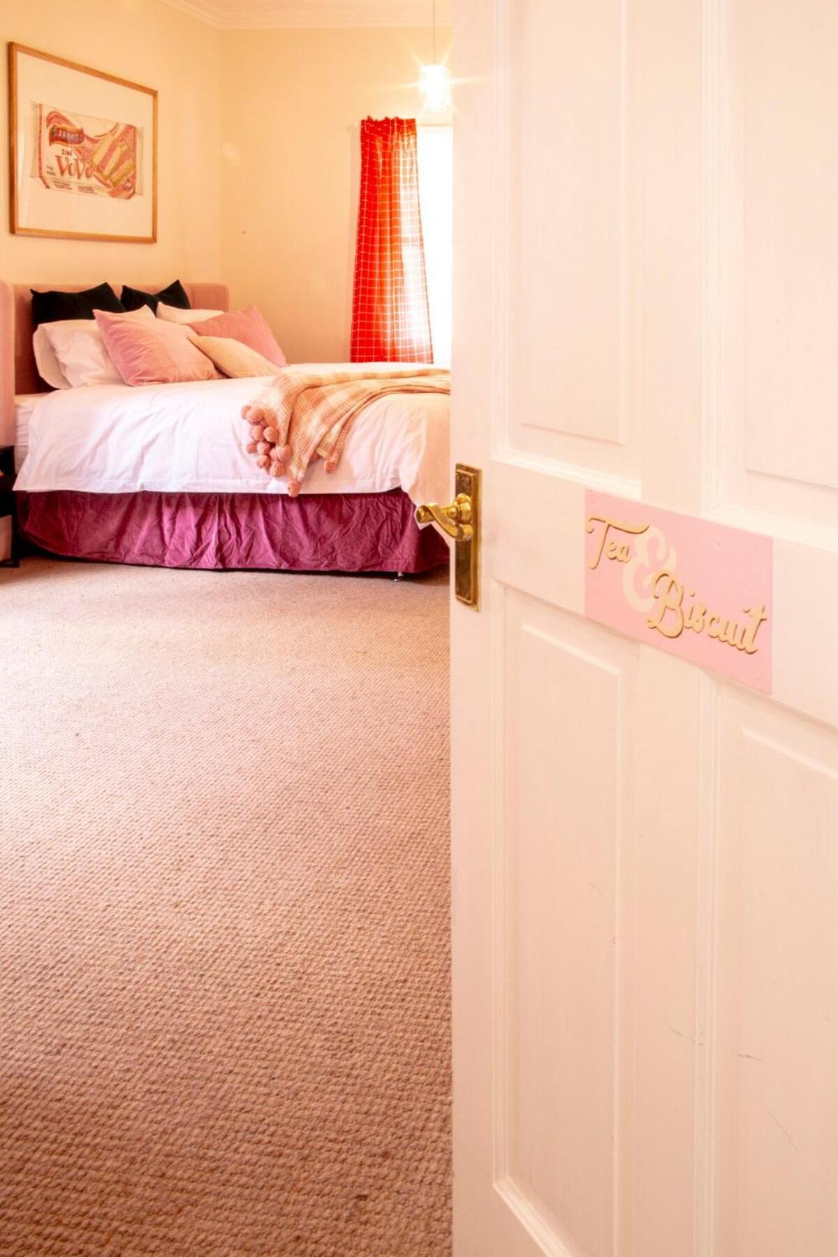 Sweet Retreat - Central, Immersive, Pet Friendly, Renovated, Cute! * Daylesford