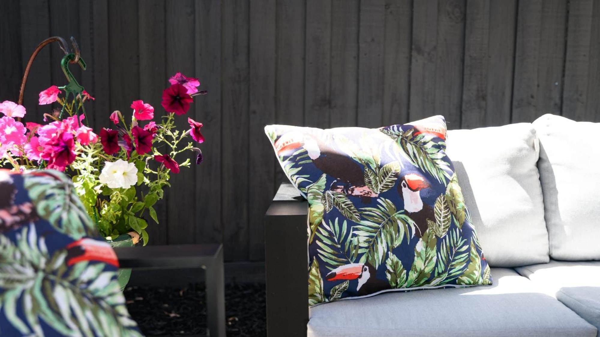 Lacroix - * Daylesford