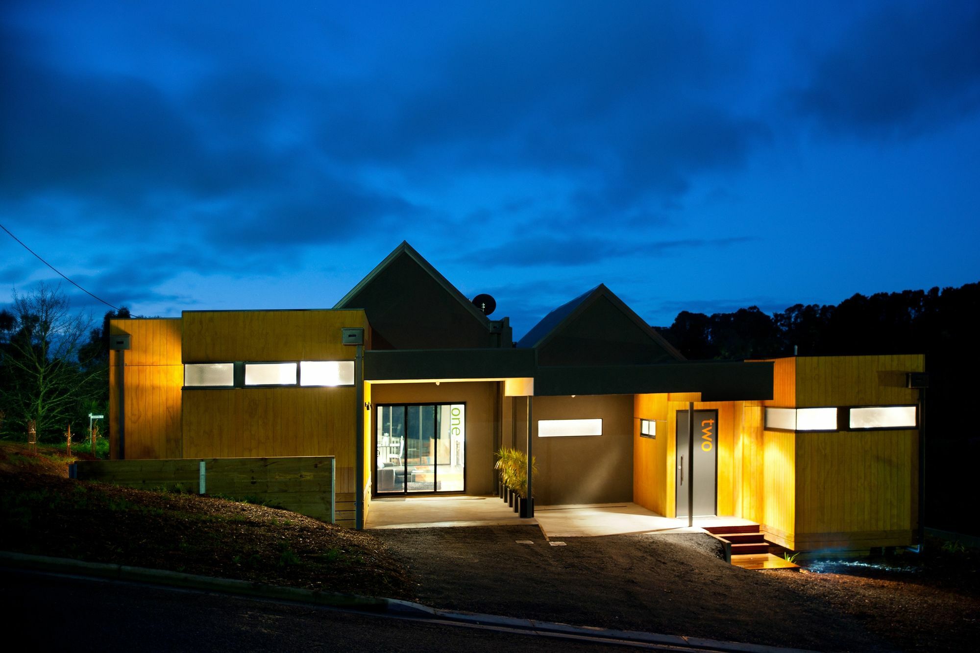 Elira 2 Daylesford