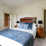 Albert Guest House & Mills Spa Apartments