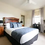 Albert Guest House & Mills Spa Apartments